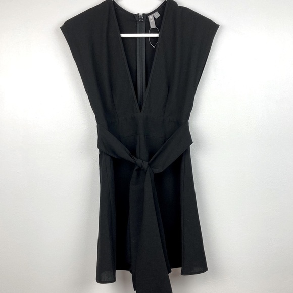 ASOS Surplice Black Romper with Sash Tie Belt   Size 2 - Picture 10 of 11